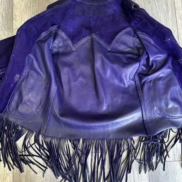 Vintage Suede Leather Western BOHO Fringe Jacket. - Picture 5 of 16